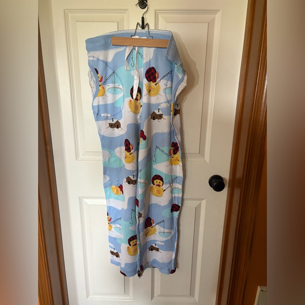 Nick & Nora Women’s Pajamas - Picture 5 of 8